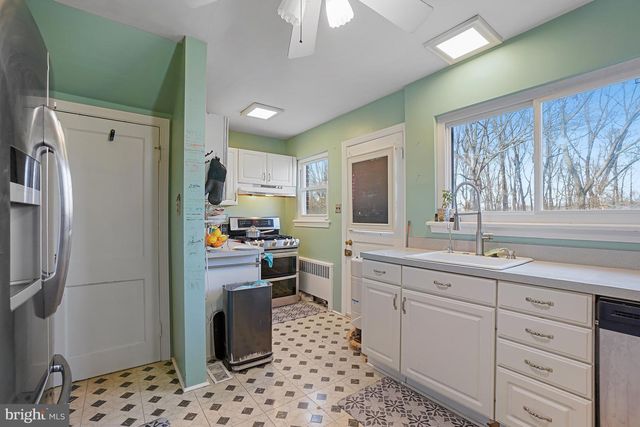 8801 CHRISTINA LN, Clinton, MD 20735