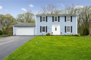 306 Applewood Drive, Greece, NY 14612
