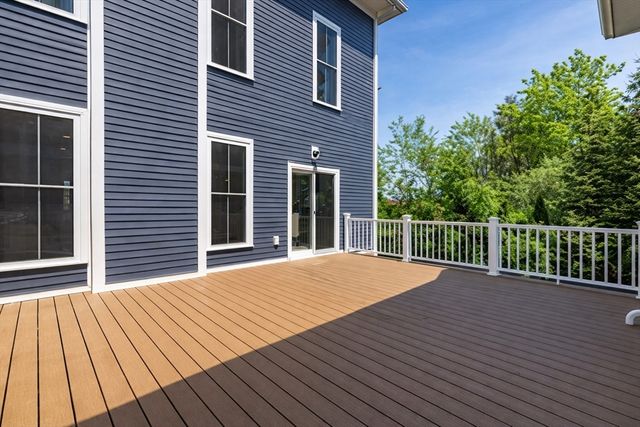 68 Chestnut Street 3, Newton, MA 02465