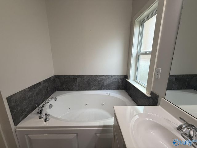 22 Desert Oak Court, Huntsville, AL 35824