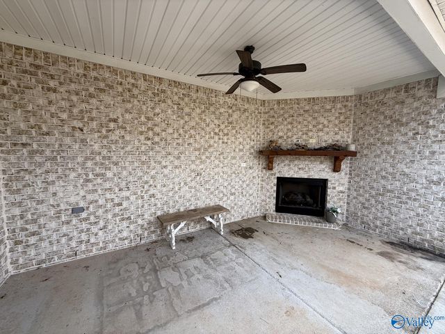 22 Desert Oak Court, Huntsville, AL 35824