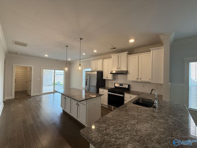 22 Desert Oak Court, Huntsville, AL 35824