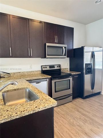 7658 NW 88th Terrace 12, Tamarac, FL 33321