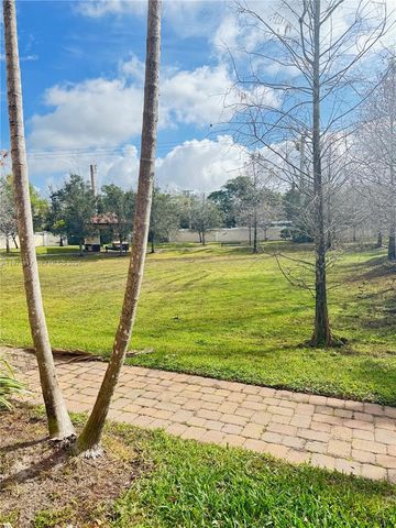 7658 NW 88th Terrace 12, Tamarac, FL 33321