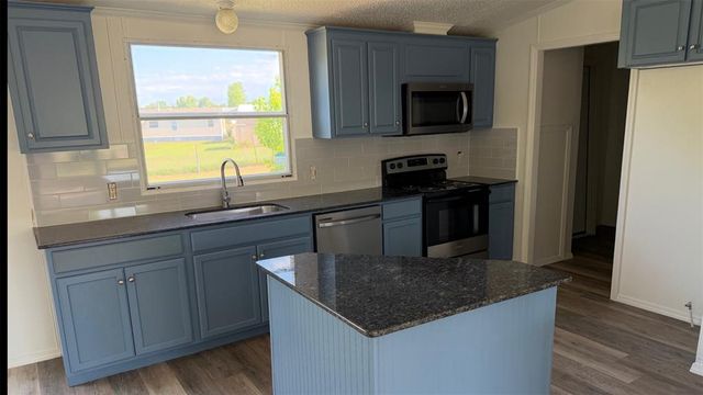 1409 Jacy Lane, Blanchard, OK 73010
