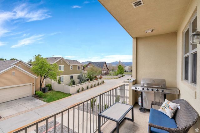 4611 W DAYBREAK RIM WAY, South Jordan, UT 84009