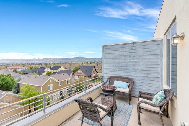 4611 W DAYBREAK RIM WAY, South Jordan, UT 84009