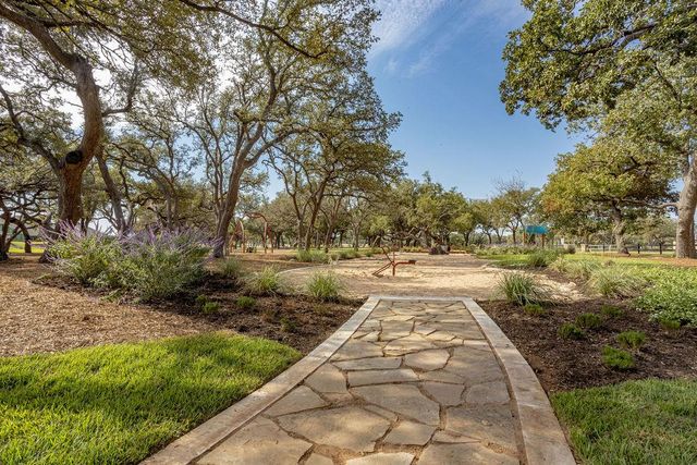1121 Ellensburg DR, Georgetown, TX 78633