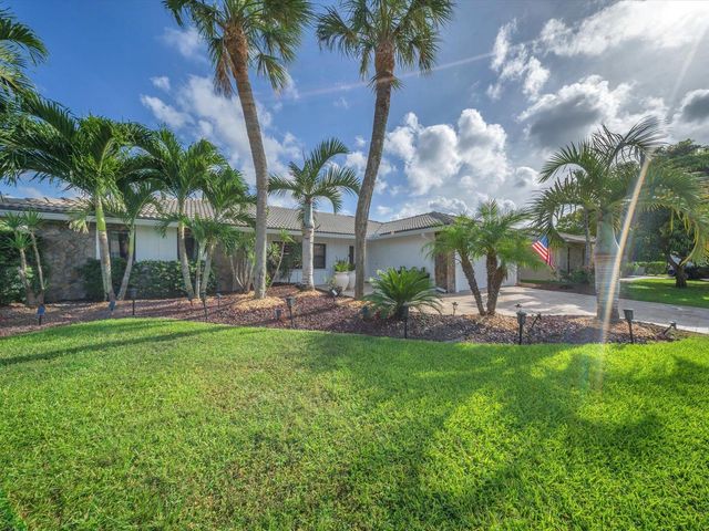 10134 Crosswind Road, Boca Raton, FL 33498