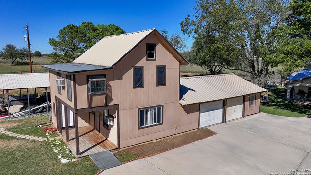 4720 Rakowitz, Adkins, TX 78101