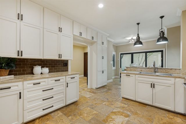 4390 Cochran Chapel Circle, Dallas, TX 75209