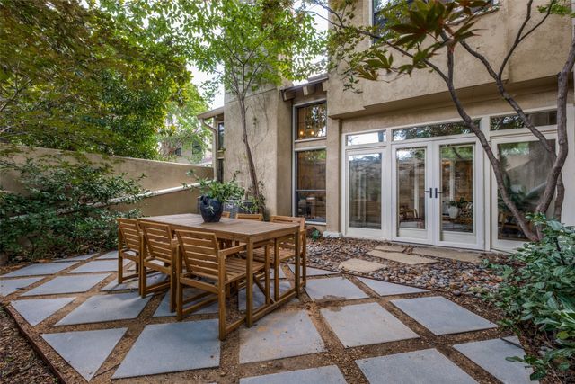 4390 Cochran Chapel Circle, Dallas, TX 75209