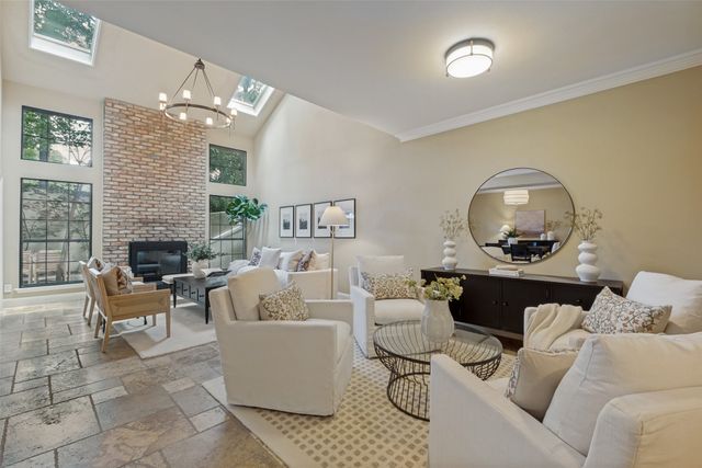 4390 Cochran Chapel Circle, Dallas, TX 75209