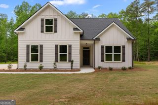 67 Oak Road, Locust Grove, GA 30248
