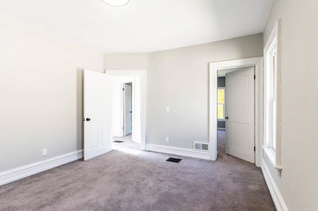 2515 S Hanna Street, Fort Wayne, IN 46803