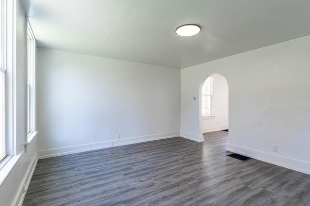 2515 S Hanna Street, Fort Wayne, IN 46803