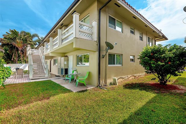 2131 NE 40th Court, Lighthouse Point, FL 33064