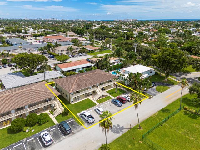 2131 NE 40th Court, Lighthouse Point, FL 33064