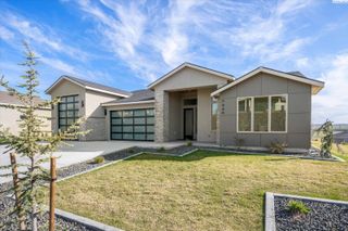 7440 W 22nd Place, Kennewick, WA 99337