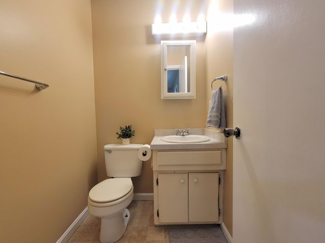 125 Schenkelwood Drive, Frankfort, KY 40601