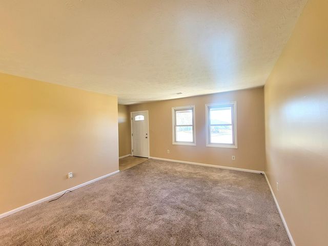 125 Schenkelwood Drive, Frankfort, KY 40601