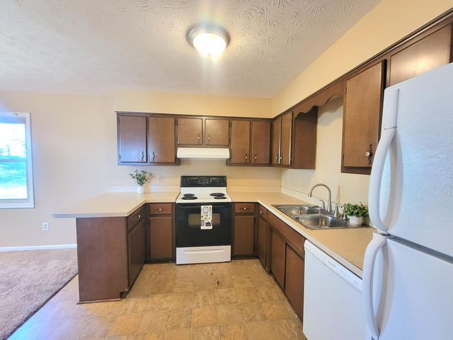 125 Schenkelwood Drive, Frankfort, KY 40601