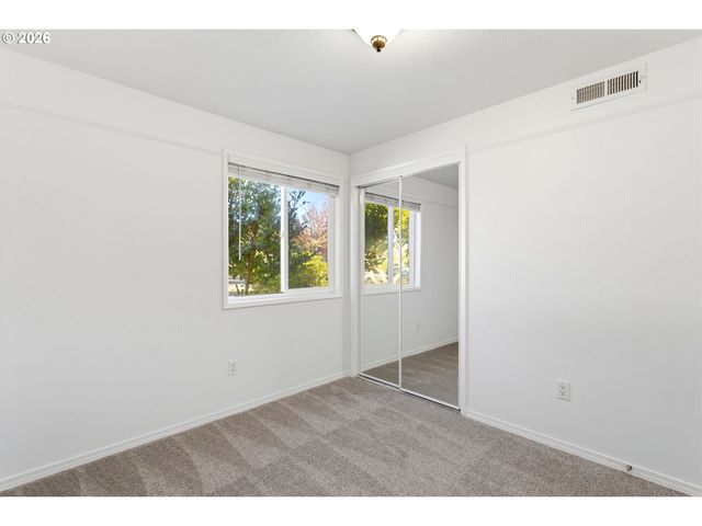 3612 E HEATER St, Newberg, OR 97132
