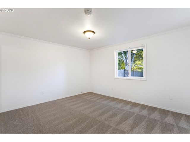 3612 E HEATER St, Newberg, OR 97132