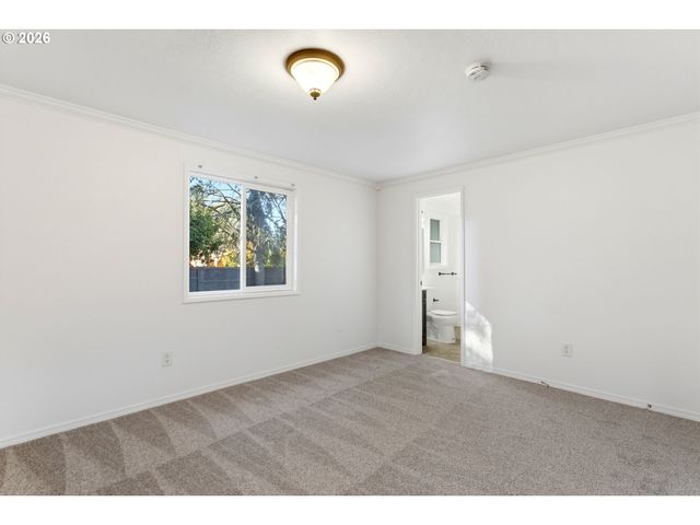 3612 E HEATER St, Newberg, OR 97132