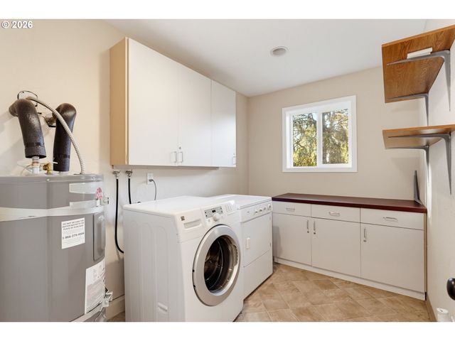 3612 E HEATER St, Newberg, OR 97132