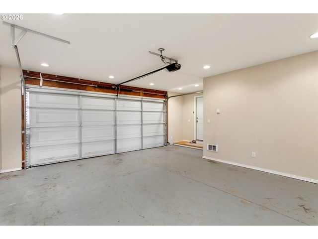 3612 E HEATER St, Newberg, OR 97132
