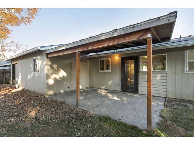 3612 E HEATER St, Newberg, OR 97132