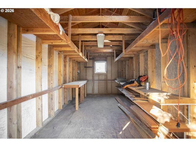 3612 E HEATER St, Newberg, OR 97132