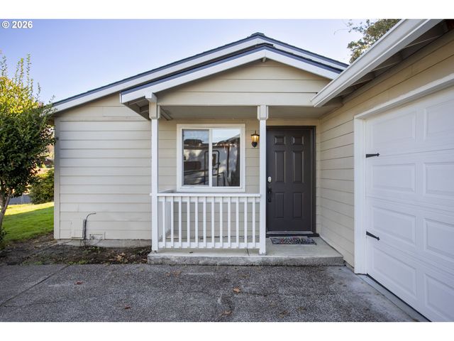 3612 E HEATER St, Newberg, OR 97132