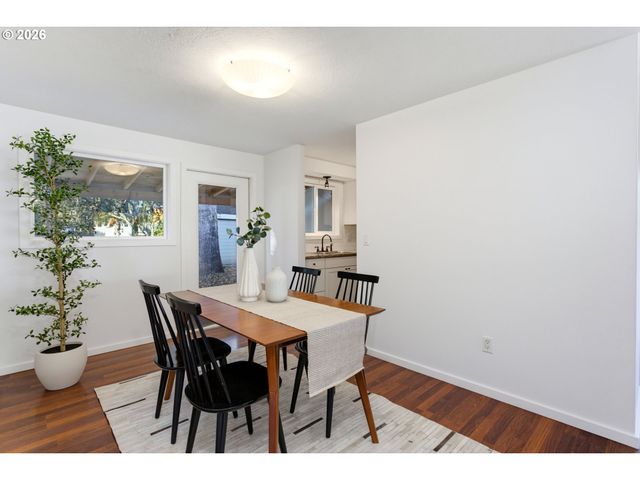 3612 E HEATER St, Newberg, OR 97132