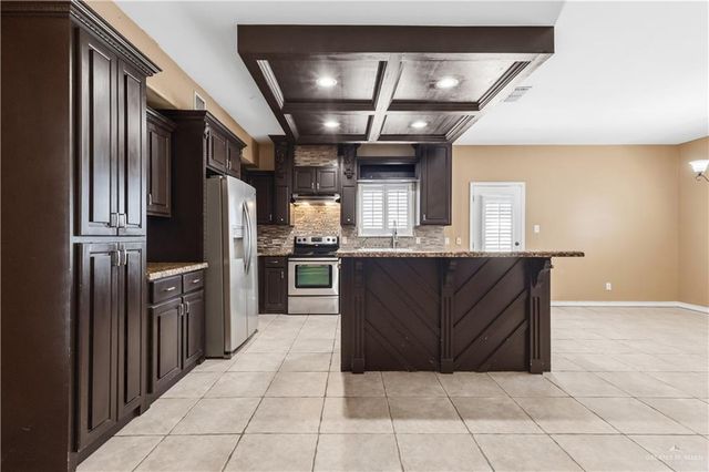 3214 Black Oak Lane, Mission, TX 78573