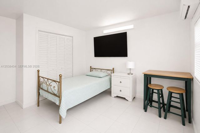 572 E 38th Street, Hialeah, FL 33013