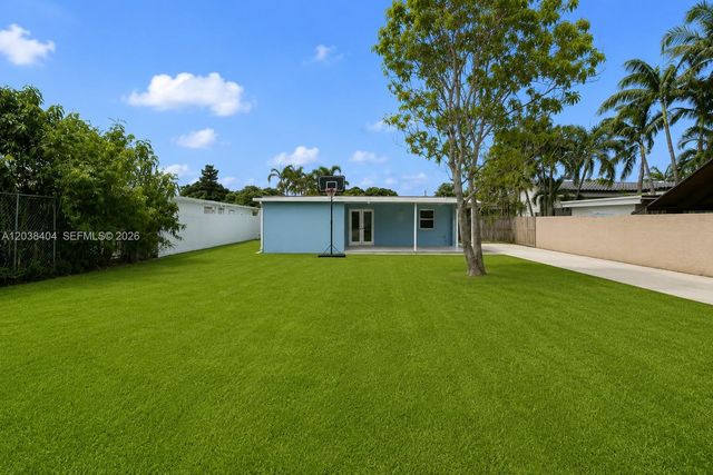 572 E 38th Street, Hialeah, FL 33013