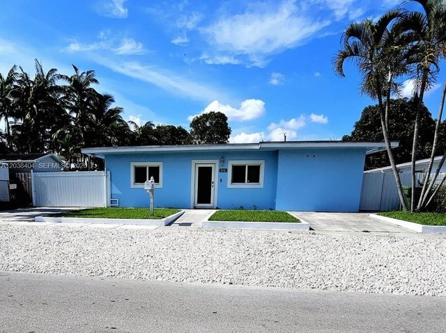 572 E 38th Street, Hialeah, FL 33013