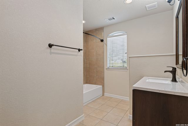 9118 OVERLOOK RDG, Boerne, TX 78006