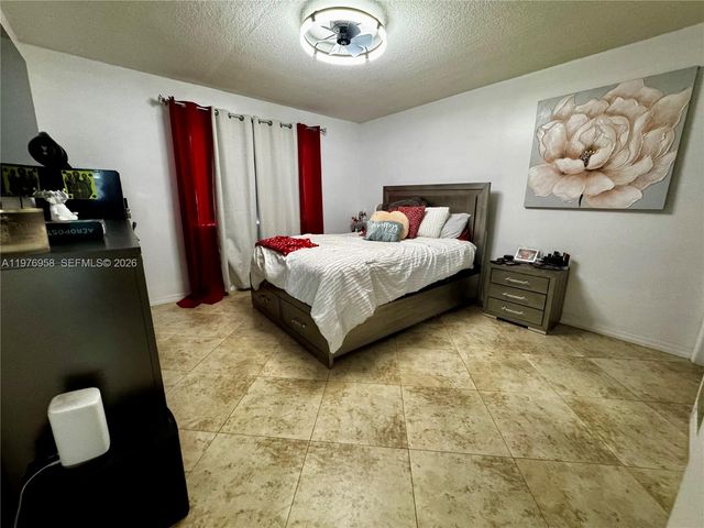 6746 SW 115th Ct 203, Miami, FL 33173