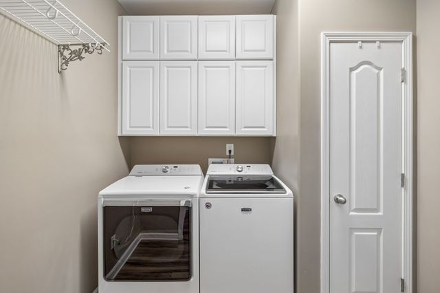 2204 Bee Hive Dr, Columbia, TN 38401