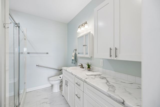 2204 Bee Hive Dr, Columbia, TN 38401