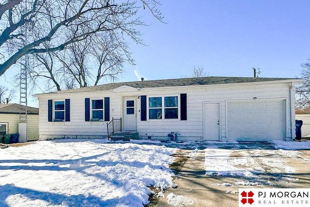 7514 Chandler Hills Drive, Omaha, NE 68147