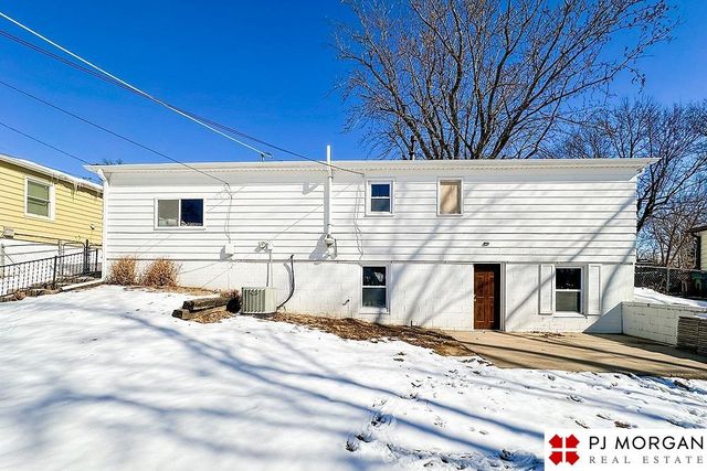 7514 Chandler Hills Drive, Omaha, NE 68147