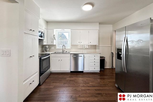 7514 Chandler Hills Drive, Omaha, NE 68147