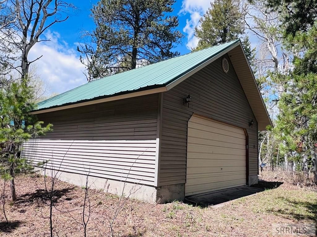 Image 12 of property listing at 4780 Fir Street, Island Park, ID 83429