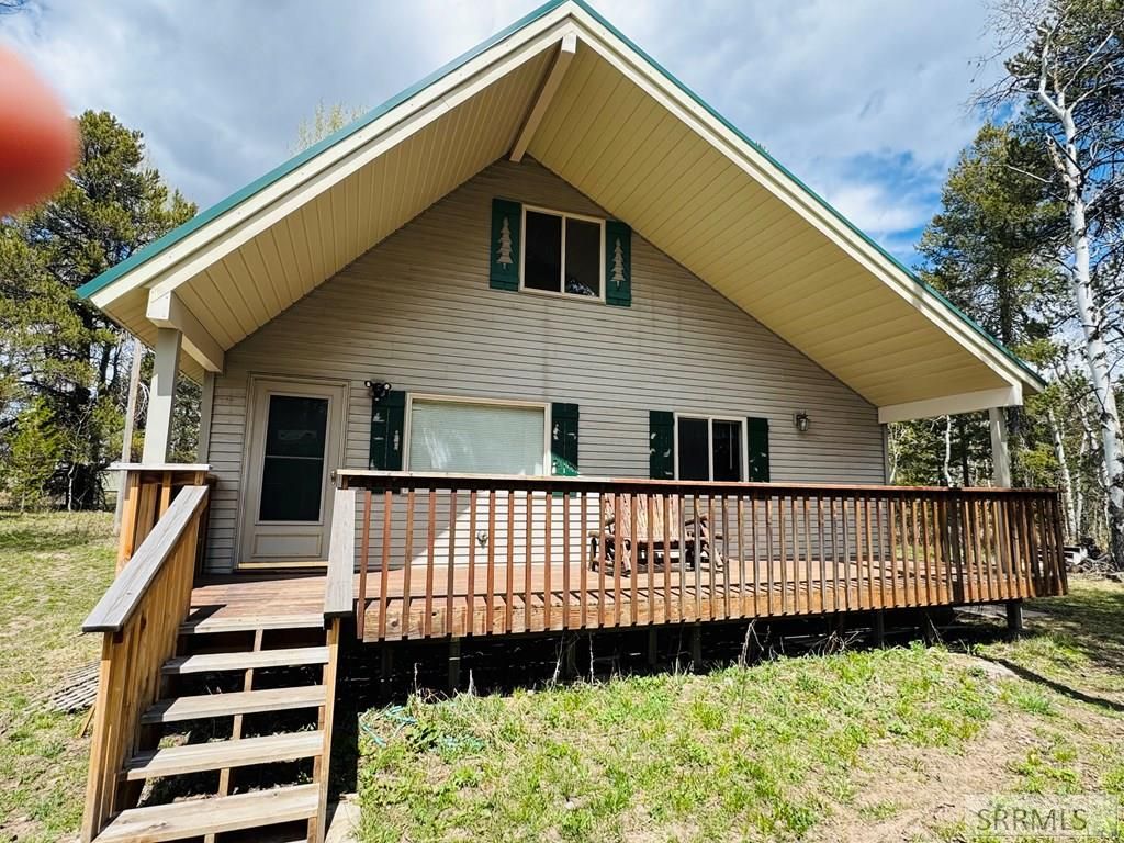 Image 3 of property listing at 4780 Fir Street, Island Park, ID 83429