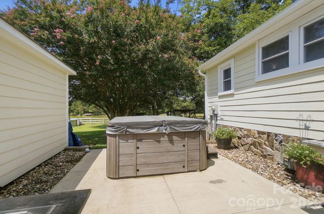176 Meek Road, Gastonia, NC 28056