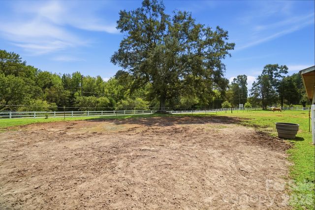 176 Meek Road, Gastonia, NC 28056